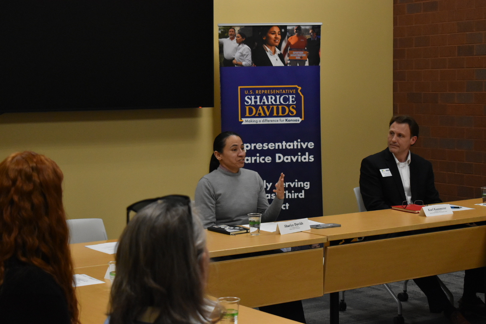 Davids Hosts Johnson County Small Business Roundtable to Discuss Growth, Challenges