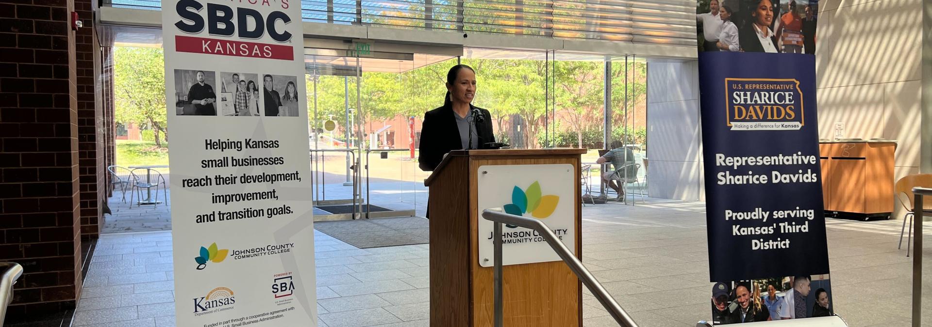 Rep. Davids releases new Job Seekers Guide at press conference