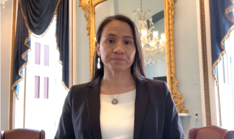 Rep. Davids speaks on the devastating impact of a shutdown and urges her colleagues to support a bipartisan path forward. 