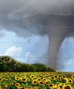 tornado in kansas